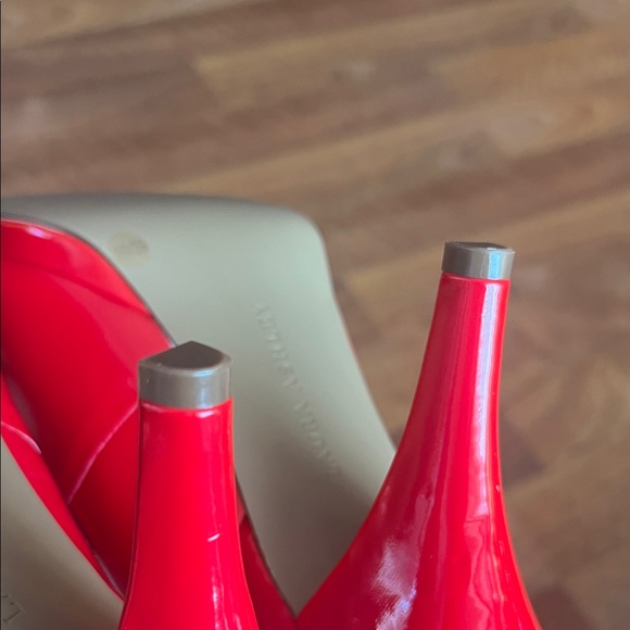 Like new Laura Ashley Vibrant Red Slingback Heels - Picture 13 of 16